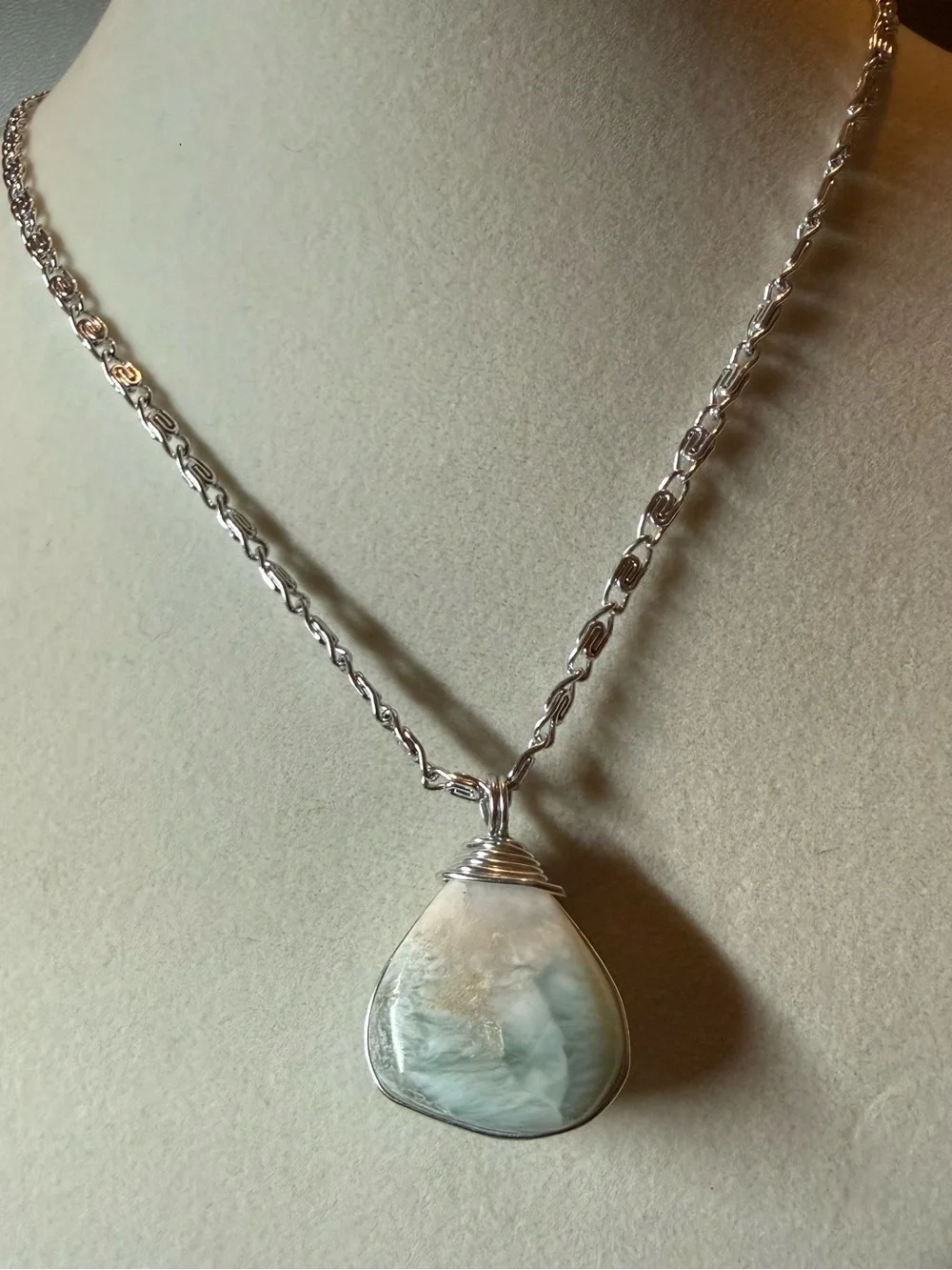 Dominican Larimar Wire Wrapped Pendant Necklace Silver Tone Long Chain 🖤🇩🇴